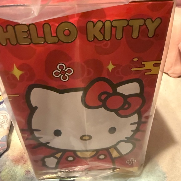 Hello Kitty Multilingual Warning Sign - Picture 3 of 4
